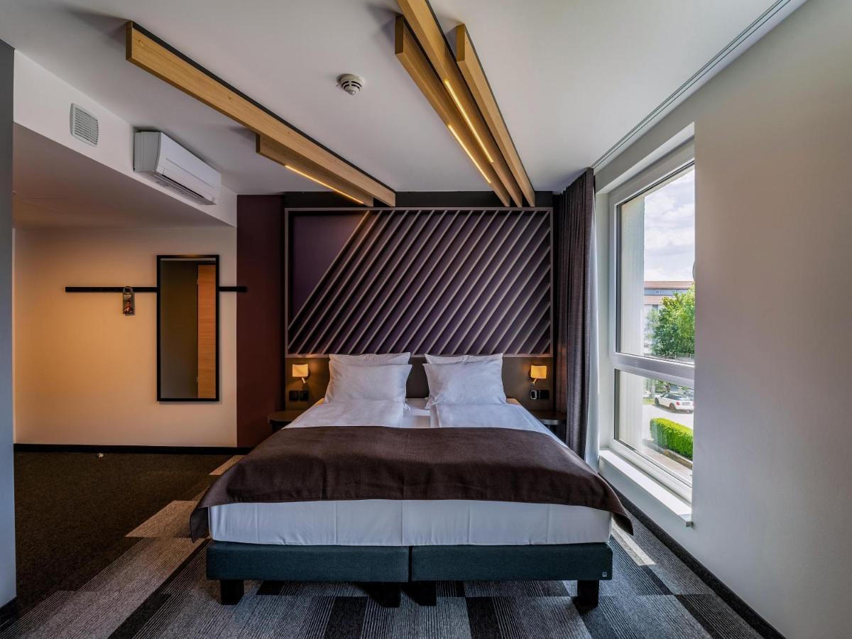 B&B Hotel Филлинген-Швеннинген Экстерьер фото
