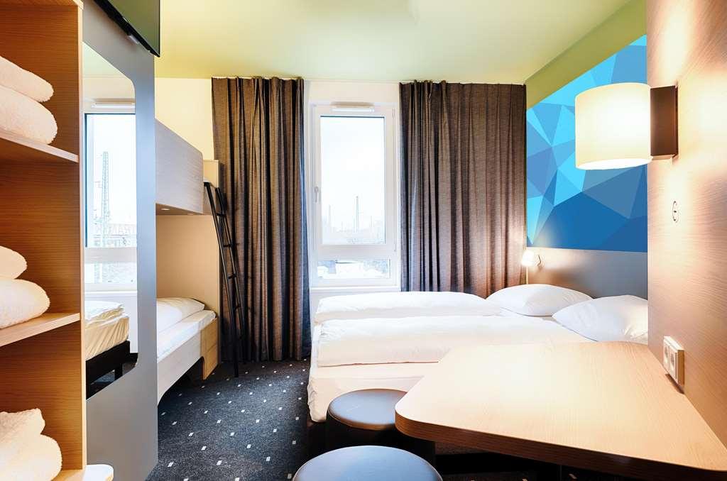 B&B Hotel Филлинген-Швеннинген Номер фото