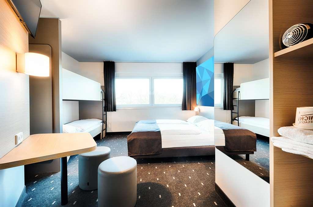 B&B Hotel Филлинген-Швеннинген Номер фото