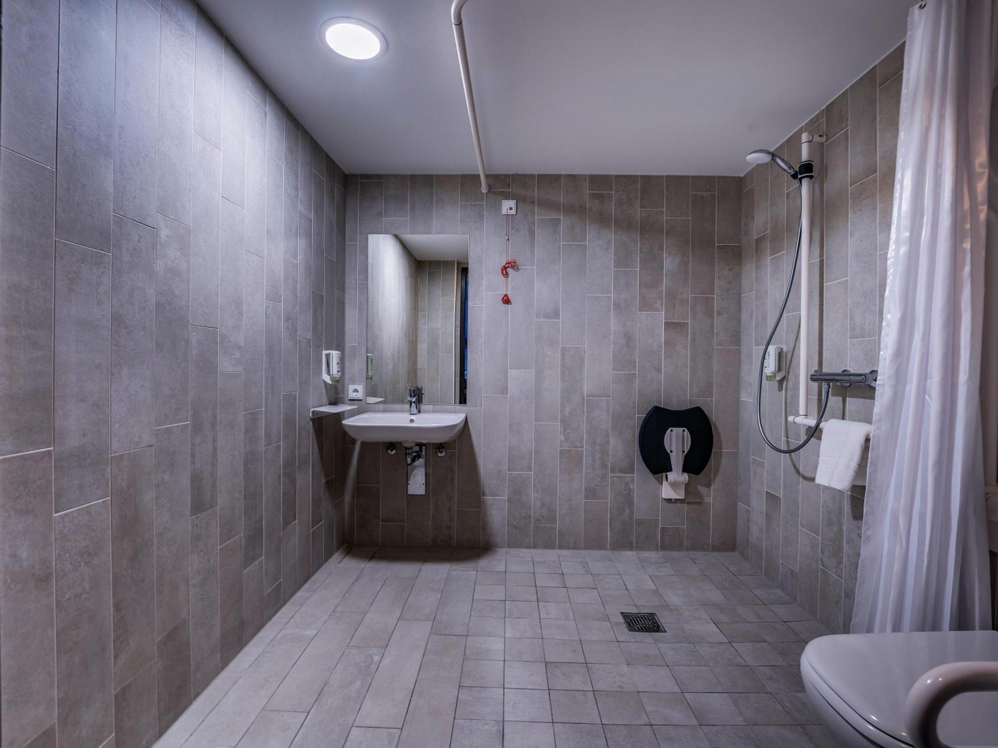 B&B Hotel Филлинген-Швеннинген Экстерьер фото