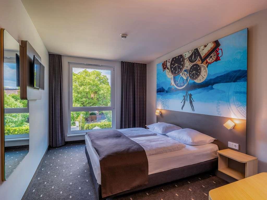 B&B Hotel Филлинген-Швеннинген Номер фото
